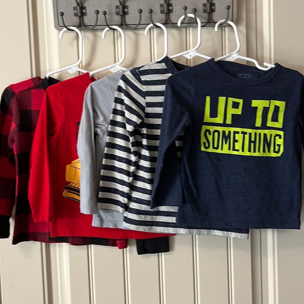 Bundle of 5 The Children’s Place long sleeve shirts size 2T